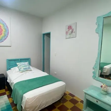 Сasa de vacaciones 4cr-1m Casa De 4 En El Centro Historico, Getsemani